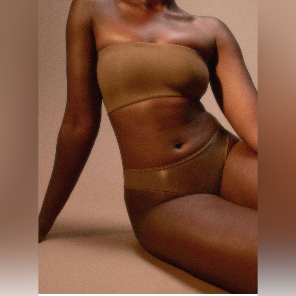 NWT SKIMS FE THONG MICA XXS - Picture 5 of 7